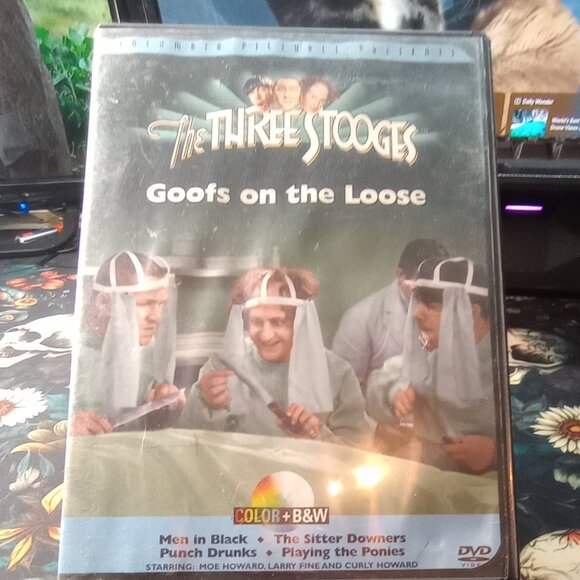 The Three Stooges: Goofs on the Loose DVD Classic Comedy Shorts in Color & B&W - Picture 1 of 3